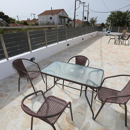 Angelos Apartments Lixouri Exterior photo